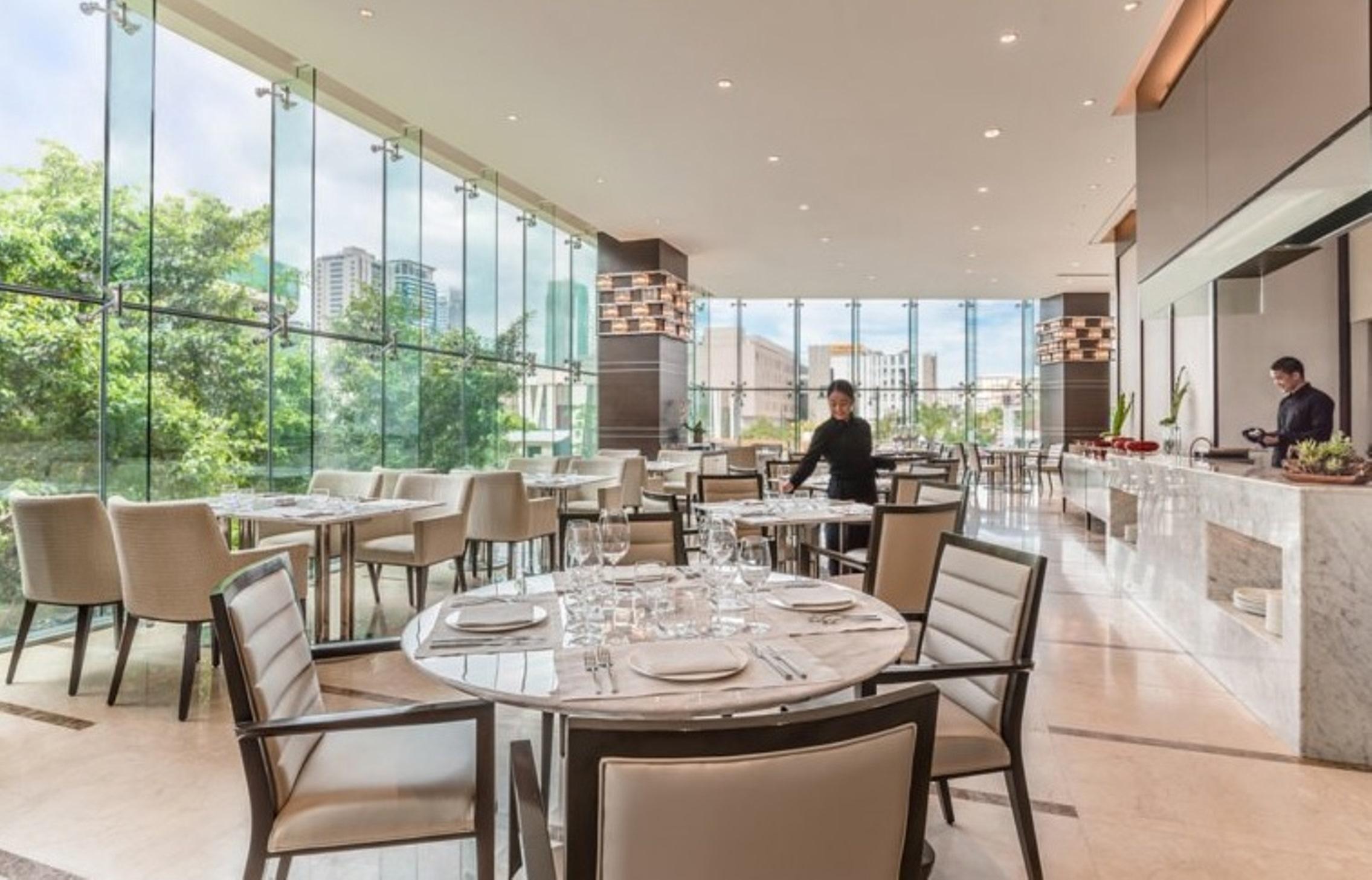 Ascott Bonifacio Global City Manila Taguig Exterior photo